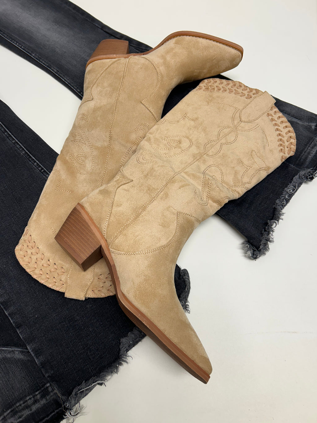 Reitoye Cowboy Boots Size 8