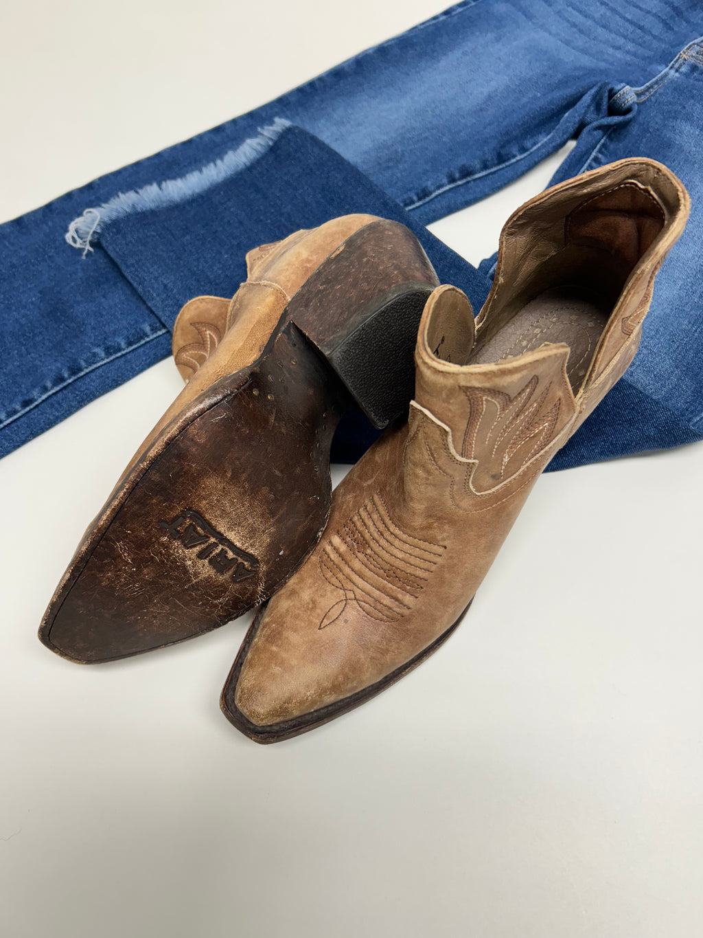 Ariat Boots Size 9.5