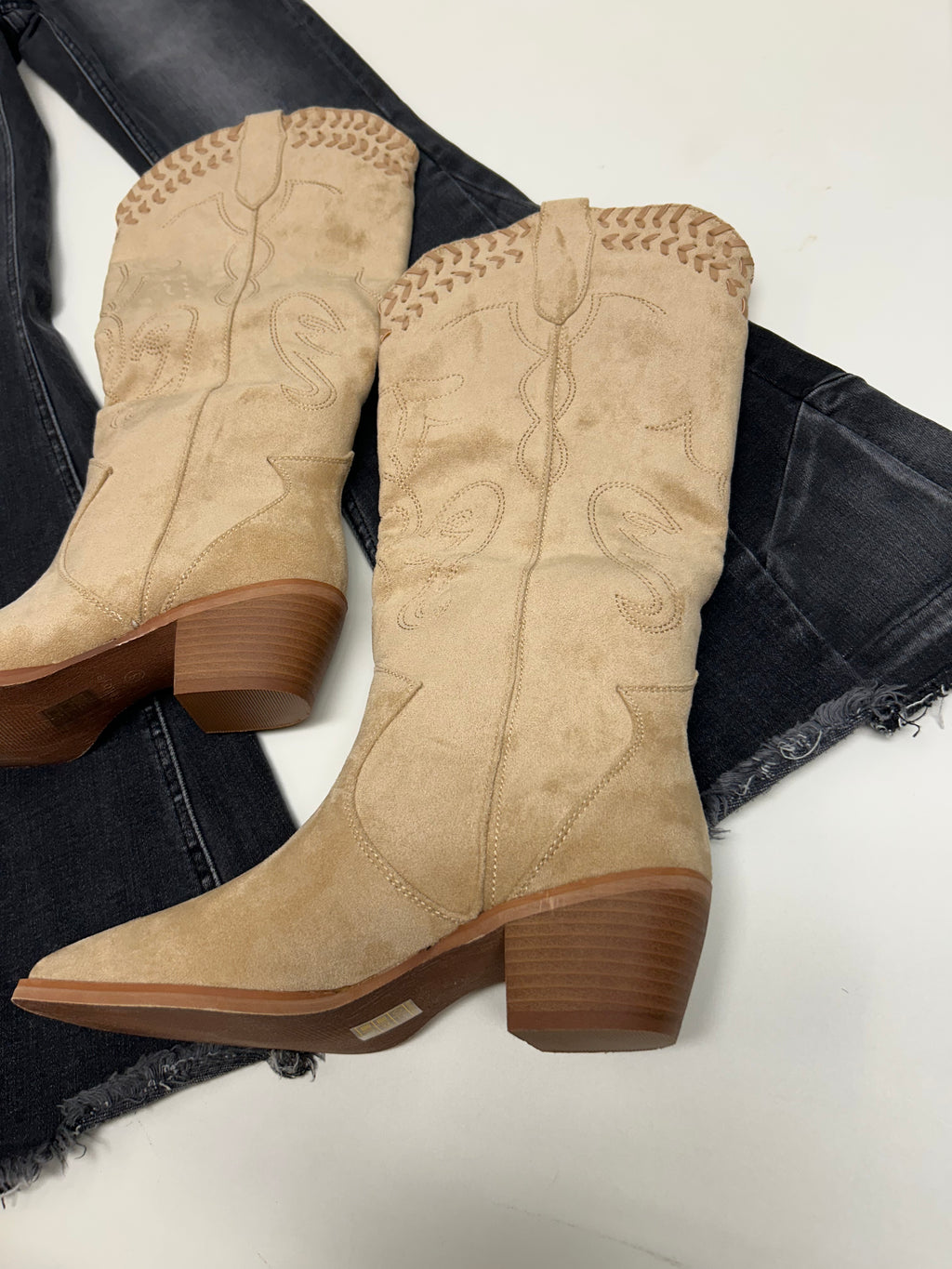Reitoye Cowboy Boots Size 8